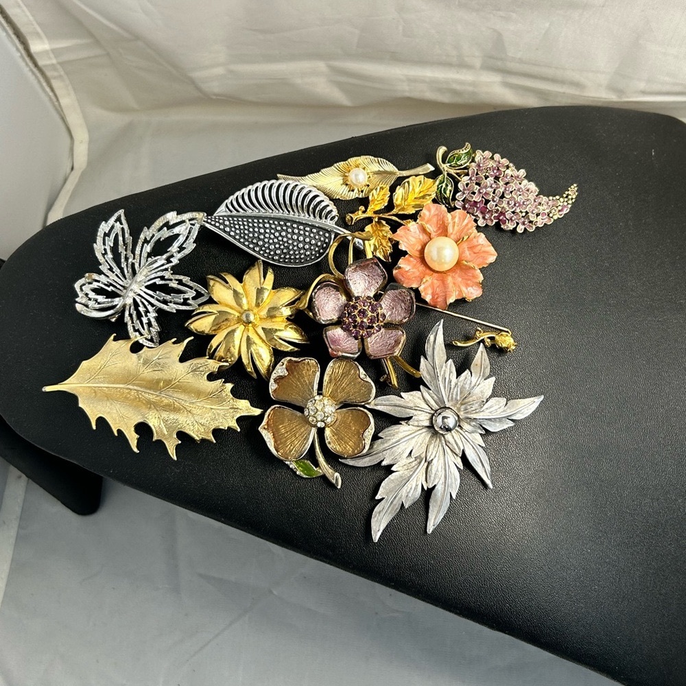 Vintage Floral Brooch Lot of 11